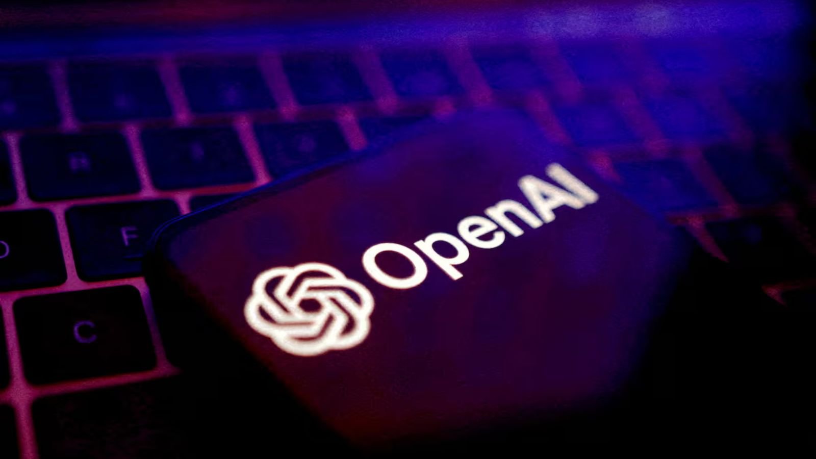 रेवेन्यू बढ़ाने के लिए OpenAI ChatGPT में विज्ञापनों का टेस्ट करेगा।