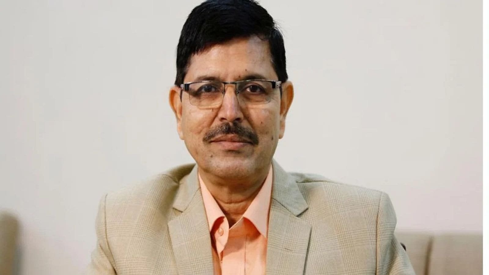 मुंबई यूनिवर्सिटी दूसरी यूनिवर्सिटीज़ के सहयोग से मेटा-यूनिवर्सिटी सिस्टम लागू करेगी।