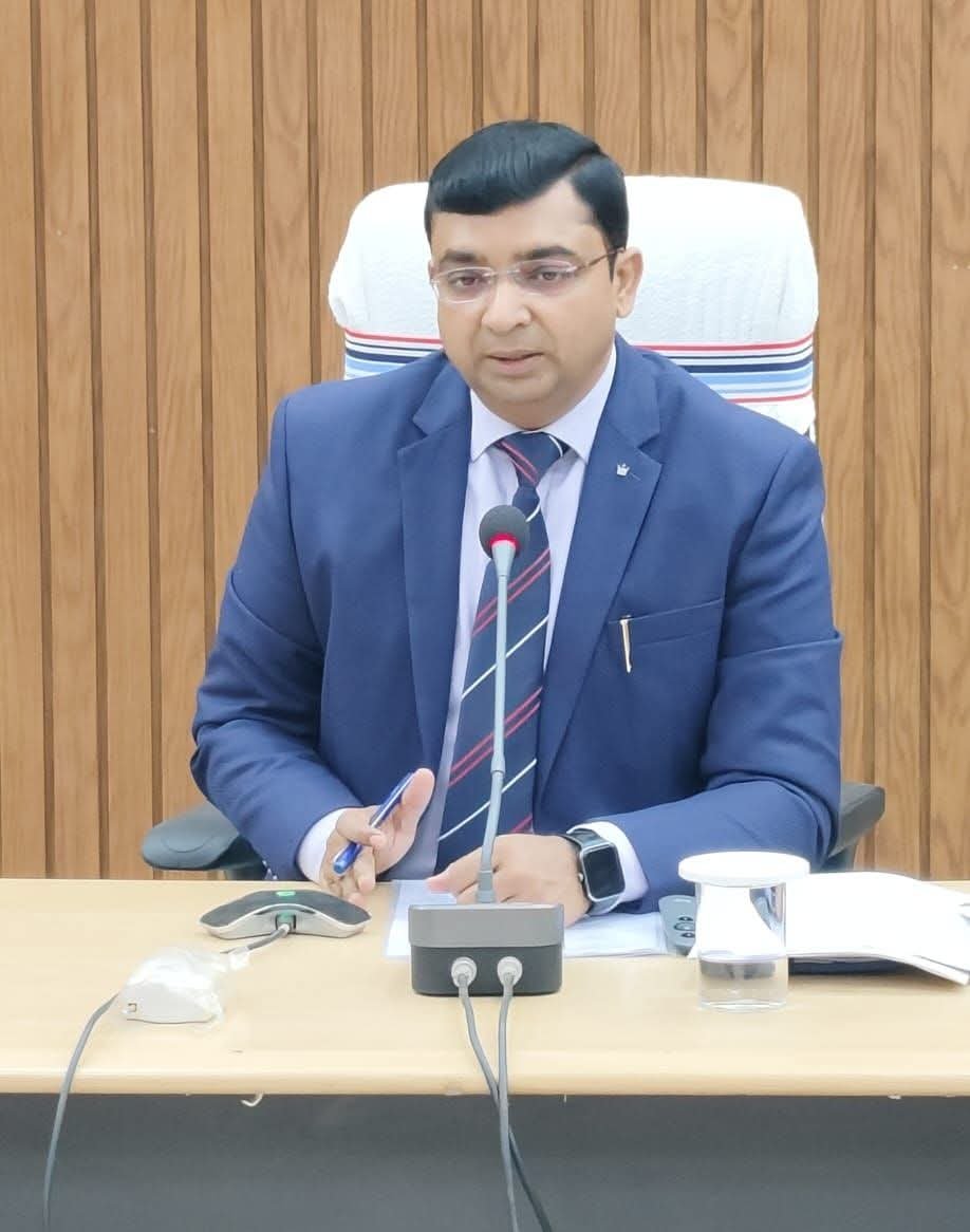 नालंदा में राजस्व रिकॉर्ड की सत्यापित कॉपी अब केवल ऑनलाइन, डीएम कुंदन कुमार का बड़ा निर्देश